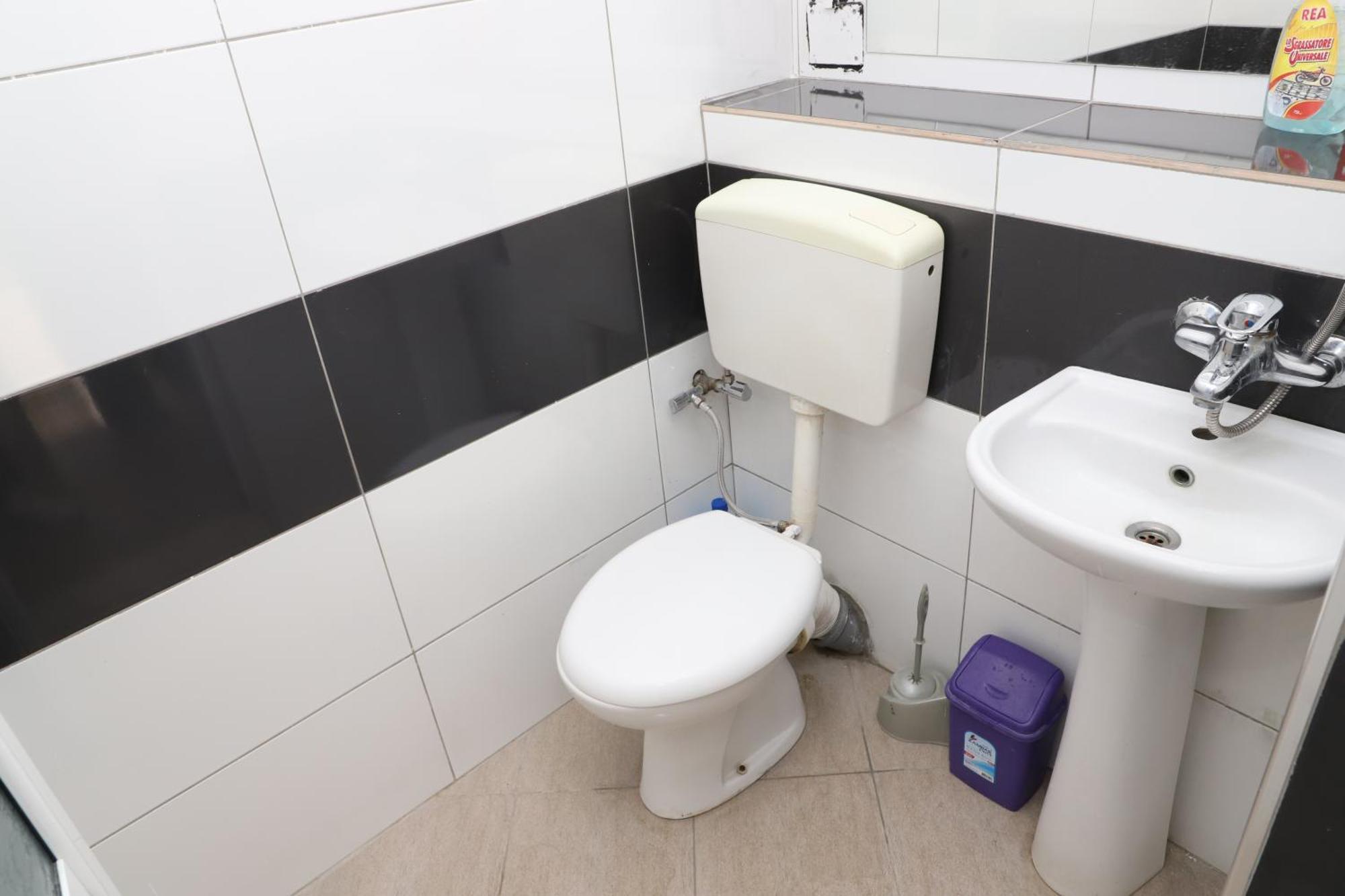 Elvi Aerd Apartment Berat Eksteriør bilde